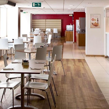 Premier Inn Worthing Seafront 레스토랑 사진