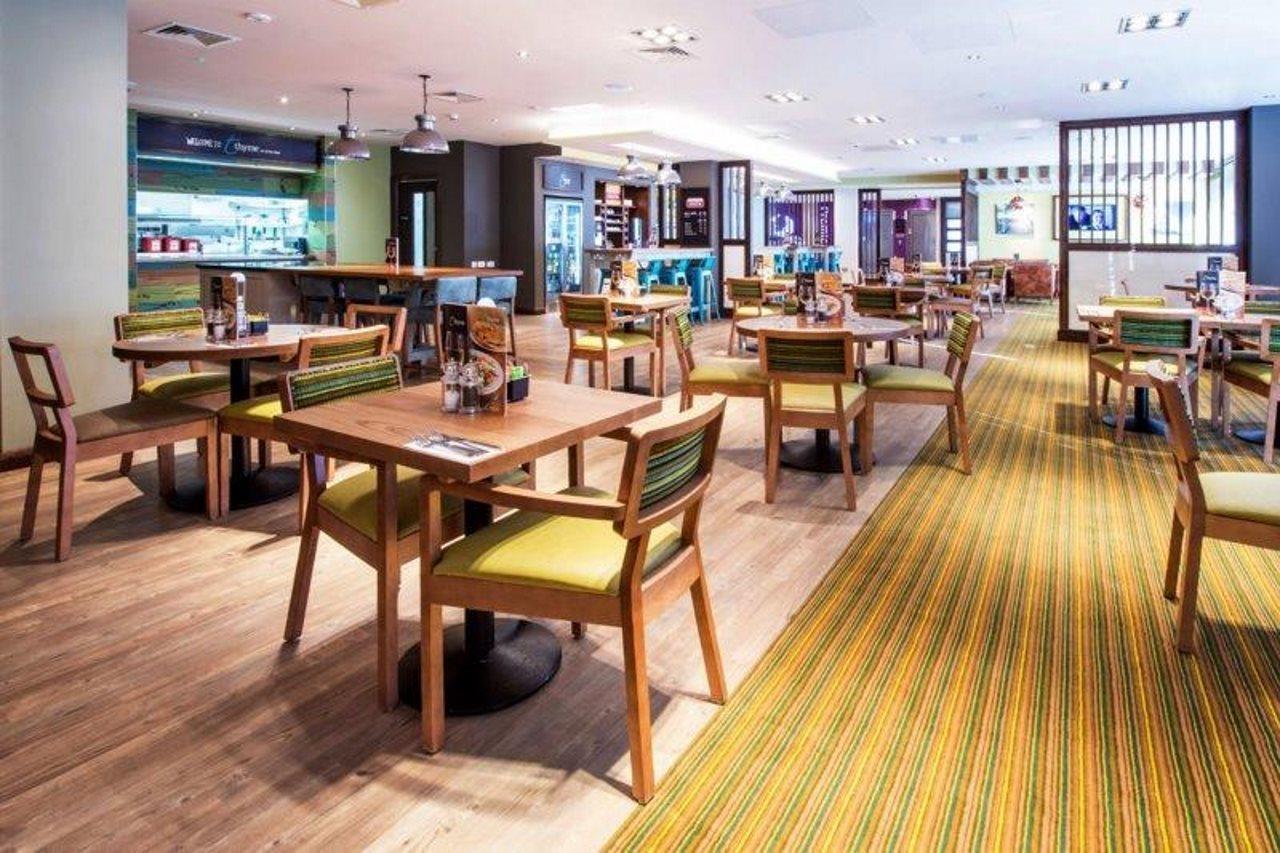 Premier Inn Worthing Seafront 외부 사진