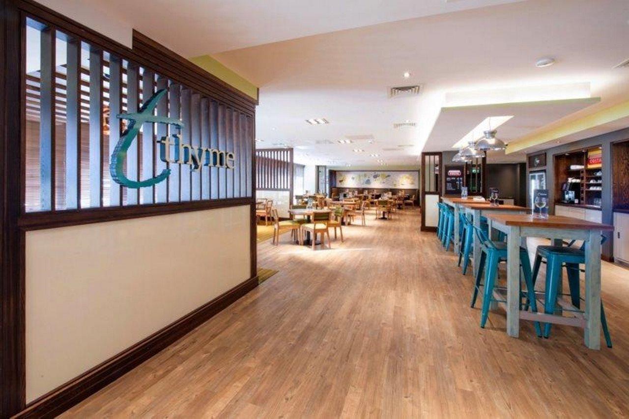 Premier Inn Worthing Seafront 외부 사진