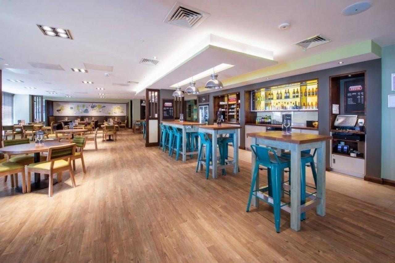 Premier Inn Worthing Seafront 외부 사진
