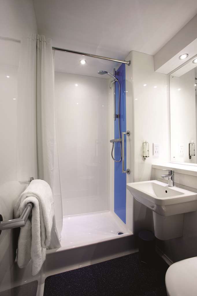 Premier Inn Worthing Seafront 객실 사진