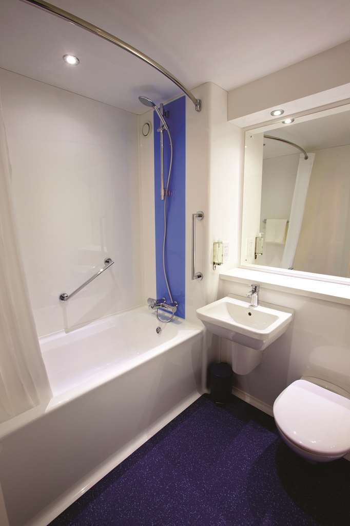 Premier Inn Worthing Seafront 객실 사진